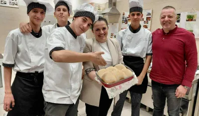 Đaci SM&Scaron; &bdquo;Golubovci&ldquo; učili o ishrani osoba oboljelih od celijakije i alergičnih na p&scaron;enicu