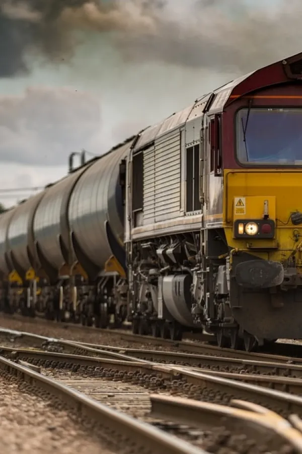 Indija: U sudaru vozova najmanje osmoro mrtvih