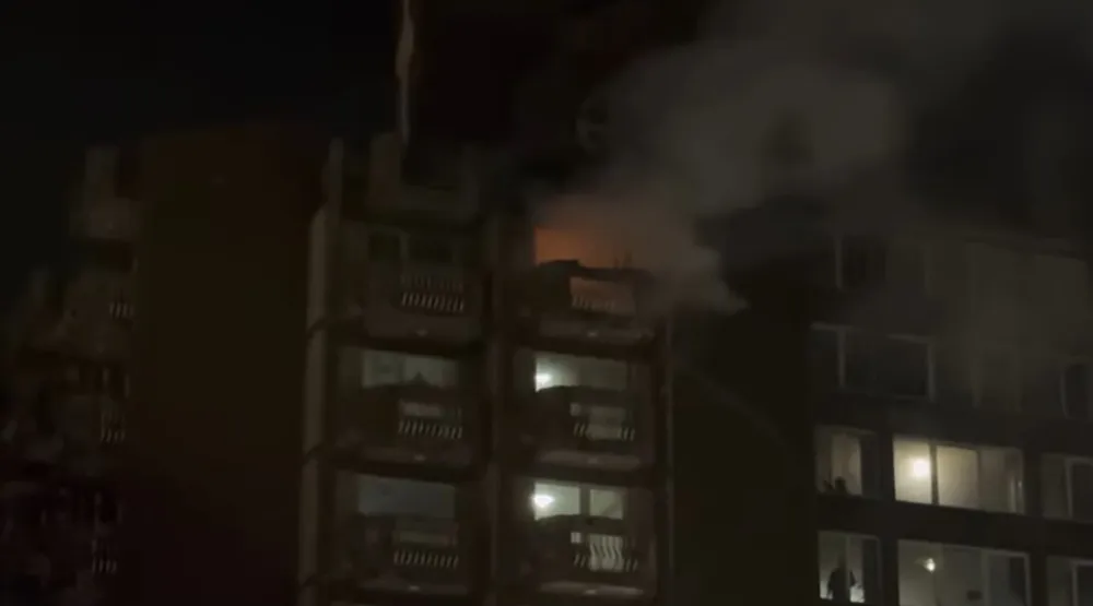 (VIDEO) Požar u Tuzli: Gori Dom penzionera