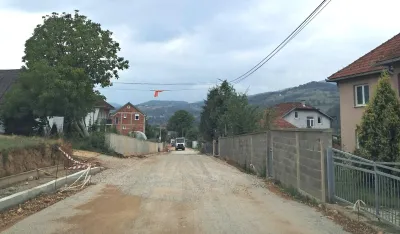 U Gubavču ni na vidiku pje&scaron;ačke staze koja život znači