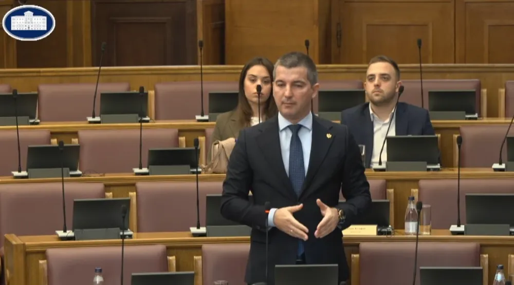 (VIDEO) Bečić: Zatekli smo&nbsp;uru&scaron;en sistem vrijednosti