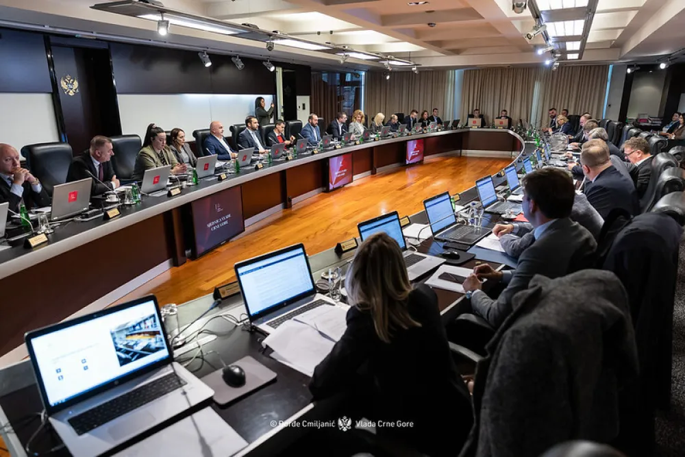 Vlada: Uni&scaron;teno skoro 1,75 miliona kilograma duvana i duvanskih proizvoda