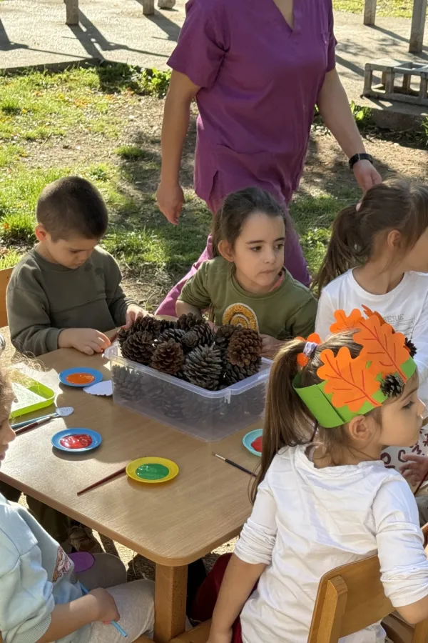 (VIDEO) Jesenja svečanost u vrtiću "Mogli": Umjetnička djela od li&scaron;ća