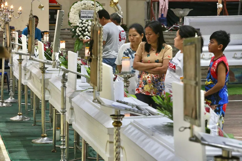 Najmanje pet osoba poginulo u tajfunu u Vijetnamu, broj žrtava na Filipinima blizu 200