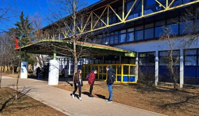 U sve četiri srednje &scaron;kole u Nik&scaron;iću anonimne dojave o bombama