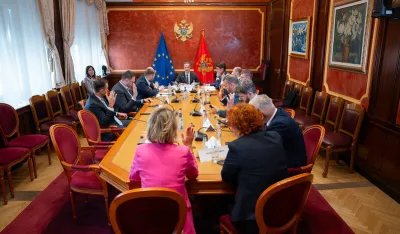 Vlast gura u Senat DRI kandidata koji ne ispunjava uslove konkursa?