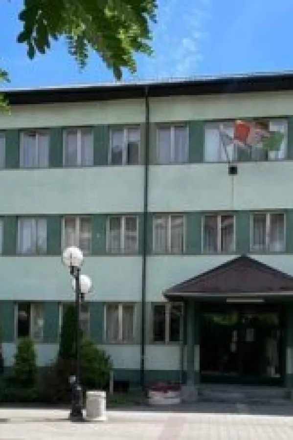 DPS Rožaje: Povećanjem cijena vode i komunalnih usluga, vlast dodatno ugrozila egzistenciju građana