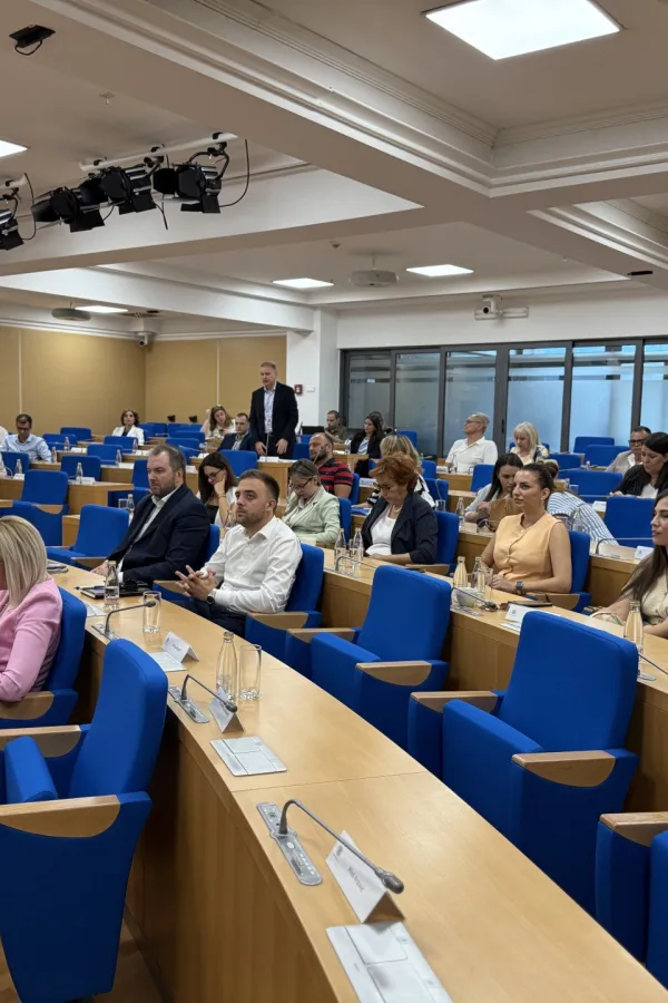 U pet mjesnih zajednica&nbsp;Glavnog grada predloženo imenovanje 14 ulica