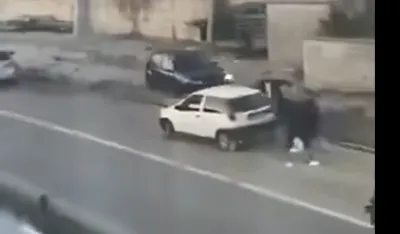 (VIDEO) Karambol u Velikoj Kladu&scaron;i: Nakon tuče sjeo u automobil i poku&scaron;ao da pregazi ljude