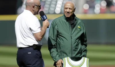 Preminuo legendarni NBA ko&scaron;arka&scaron; i trener