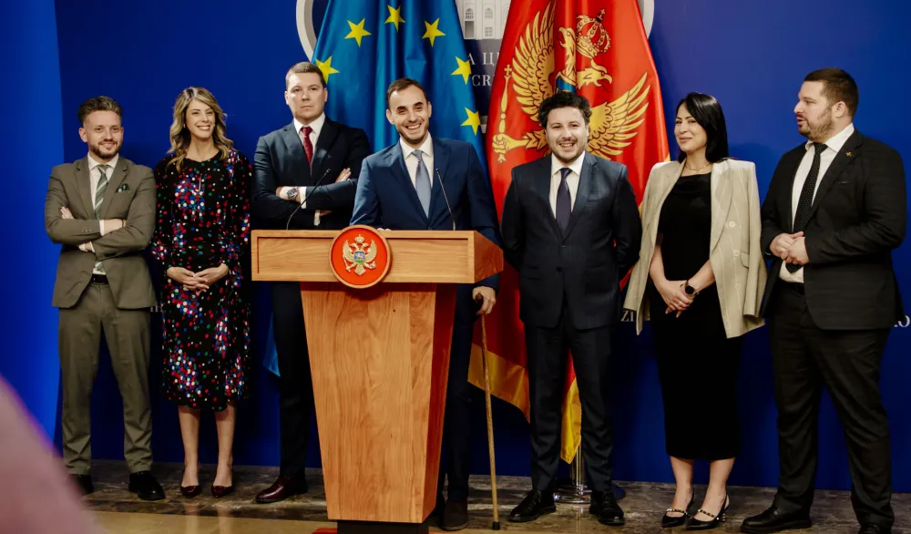 URA podržava smanjenje sredstava za političke partije, očekujemo da PES podrži povećanje dječjih dodataka