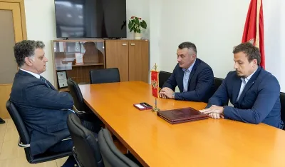 Komnenović i Vuksanović potpisali Memorandum o izgradnji bulevara u Tivtu