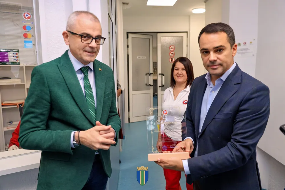 Jedinica hitne pomoći u Baru dobila ultrazvučni aparat i laboratorijsku dijagnostiku​