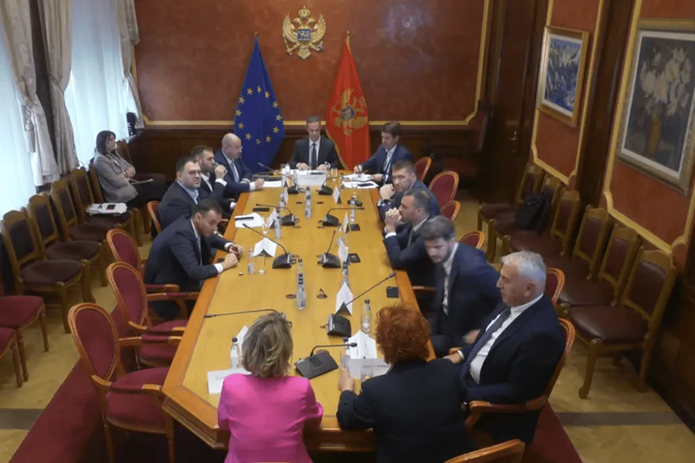 Sjutra ponovo o izboru člana Senata DRI