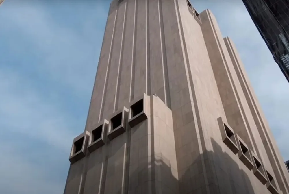 (VIDEO) Misteriozna zgrada bez prozora u centru Njujorka: Čemu služi?