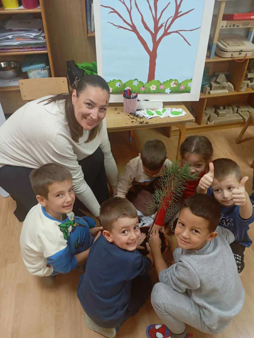 Djecu vrtića "Đina Vrbica" posjetili zaposleni iz Zelenila