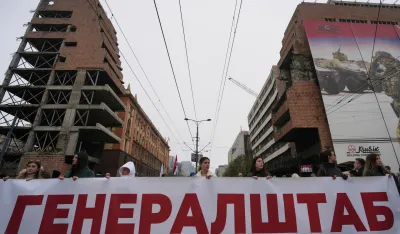 (FOTO) Svjetske agencije o protestu ispred General&scaron;taba u Beogradu: Ljudski &scaron;tit za arhitektonski spomenik