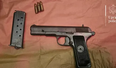 Podgorica: Uhap&scaron;eno OIL kod kojeg je pronađen pi&scaron;tolj sa municijom dok je sjedio u lokalu