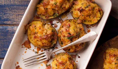 Punjeni&nbsp;krompir&nbsp;s pečurkama i sirom