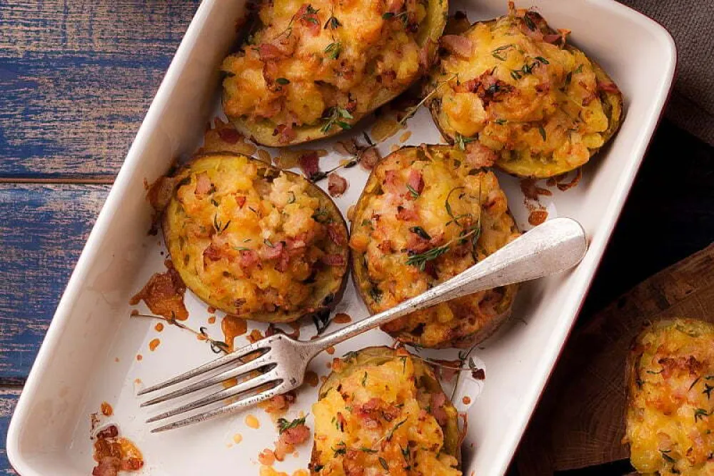 Punjeni&nbsp;krompir&nbsp;s pečurkama i sirom