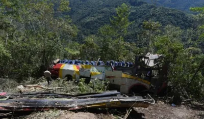 Autobus upao u provaliju u Peruu, poginulo 37 osoba