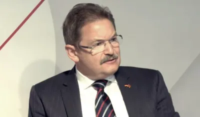 (VIDEO) Felten: Nacionalizam i zloupotreba vjere stoje na putu razvoja regiona