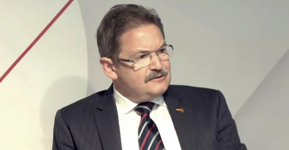 (VIDEO) Felten: Nacionalizam i zloupotreba vjere stoje na putu razvoja regiona