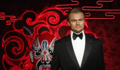 (VIDEO) Leonardo Dikaprio proslavio rođendan u dru&scaron;tvu djevojke i prijatelja