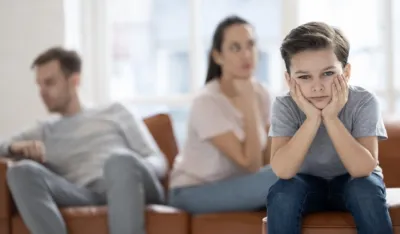 Četiri razloga zbog kojih odrasla djeca ne mogu da se opuste pred roditeljima