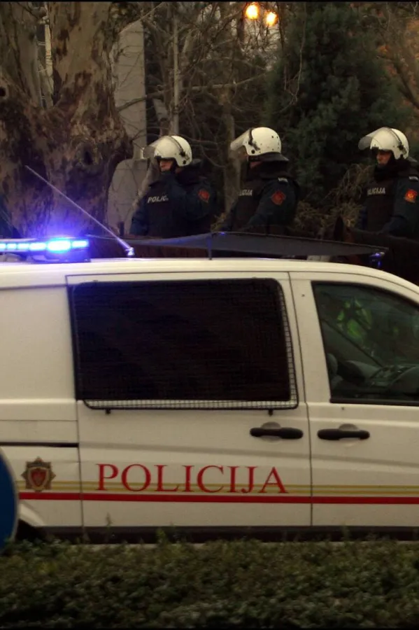 UP: Angažovane taktičke jedinice policije, od 12 sati zatvoreno vi&scaron;e ulica u centru Podgorice