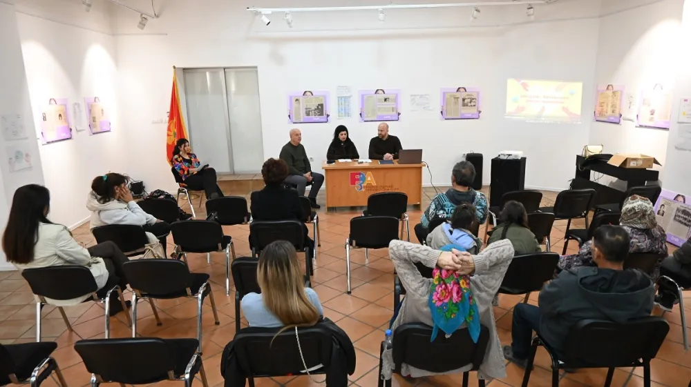 Na tribini o očuvanju romskog jezika u Bijelom Polju odato priznanje bogatoj kulturnoj ba&scaron;tini Roma