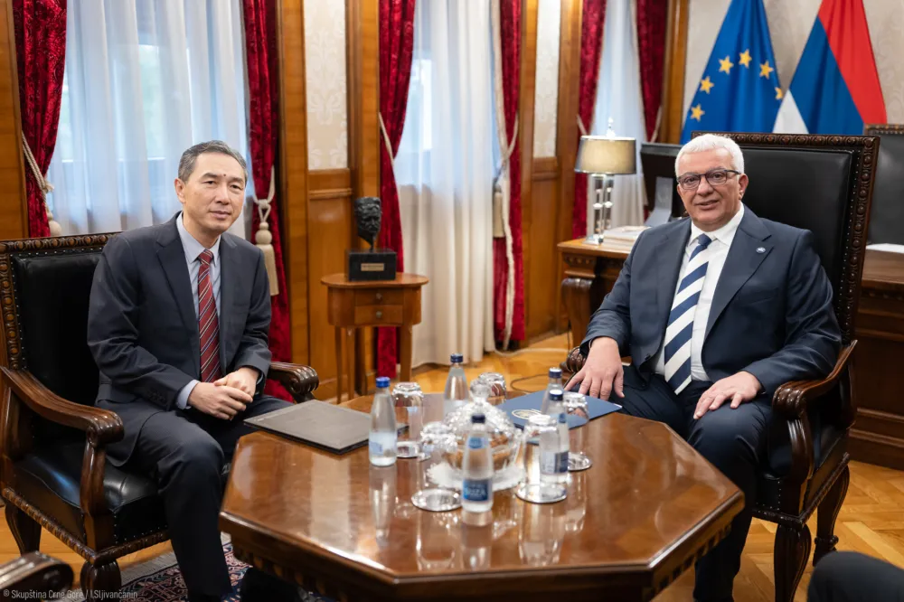 madić sa Sijufengom