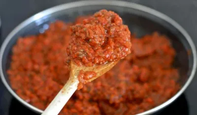 Domaćice osvojio recept za ajvar sa kockom za supu