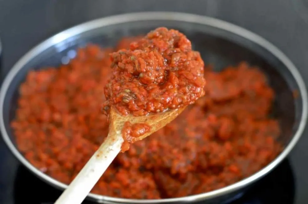 Domaćice osvojio recept za ajvar sa kockom za supu