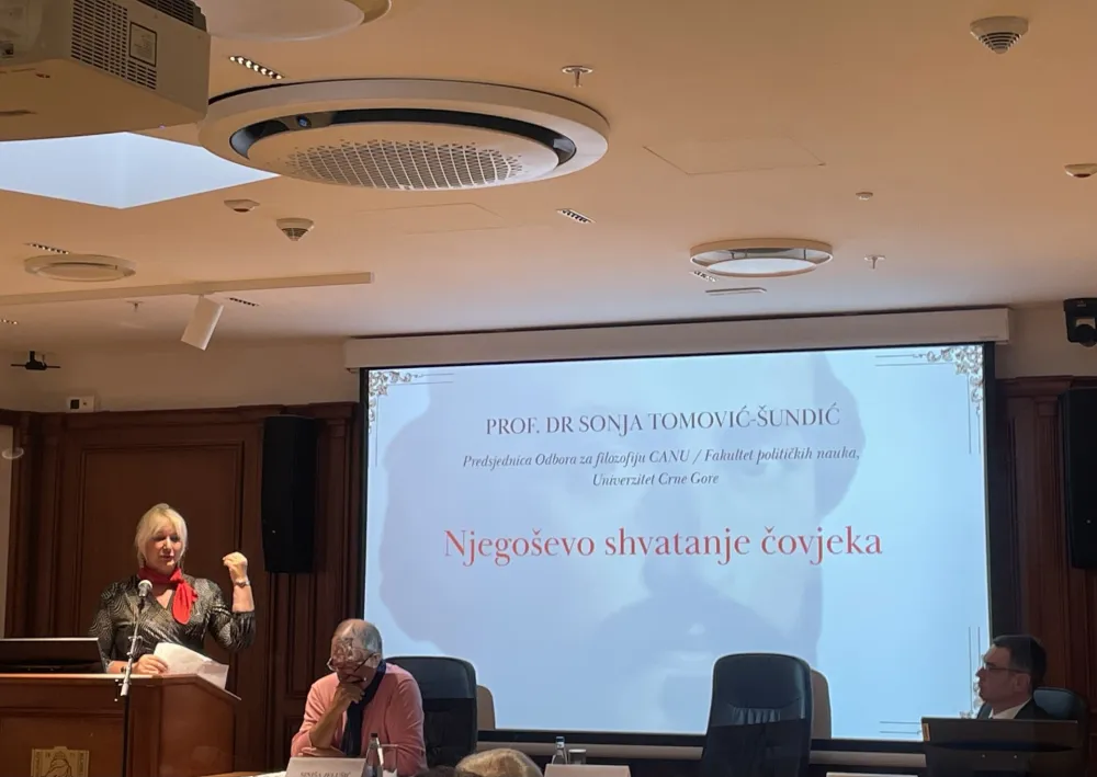 Prof. dr Sonja Tomović &Scaron;undić