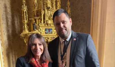 Kovačević poklonio francuski prevod &bdquo;Luče mikrokozme&ldquo; gradonačelnici Pariza