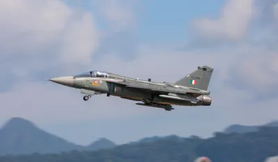 Drama u Indiji: Avion pao na aeromitingu