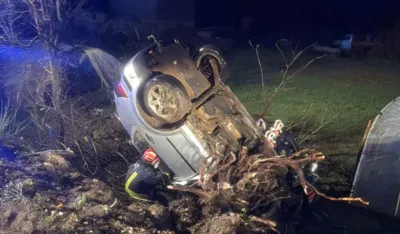 Nik&scaron;ić: Automobil sletio sa puta, jedna osoba povrijeđena