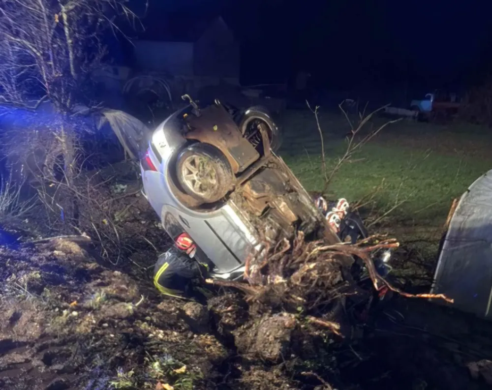 Nik&scaron;ić: Automobil sletio sa puta, jedna osoba povrijeđena