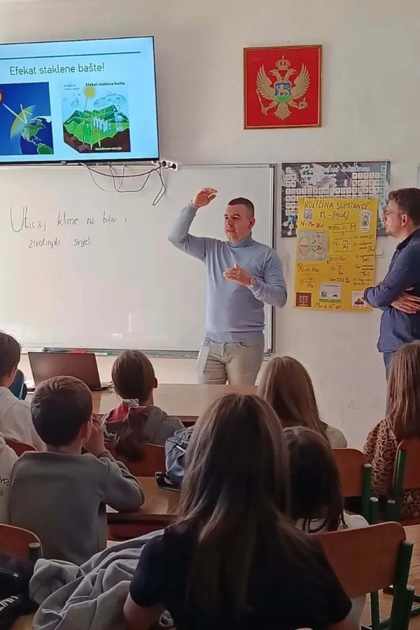 Predavanje za đake O&Scaron; "Vojin Popović": Uticaj klime na svijet