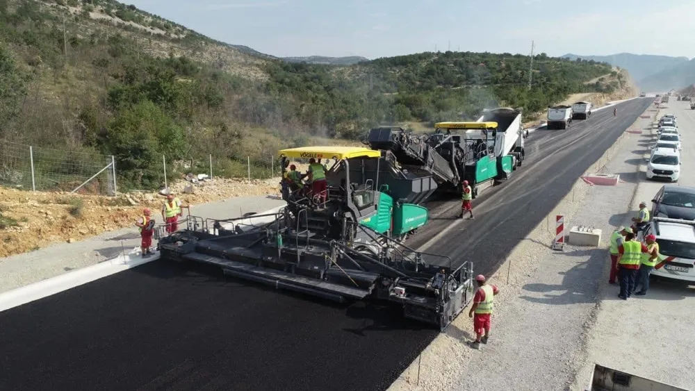 Vlada 2022. doplatila 26 miliona eura građevinskim kompanijama za ka&scaron;njenje i inflaciju