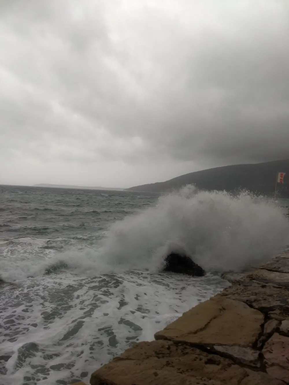 Oblačno&nbsp;i ki&scaron;ovito uz jak južni vjetar