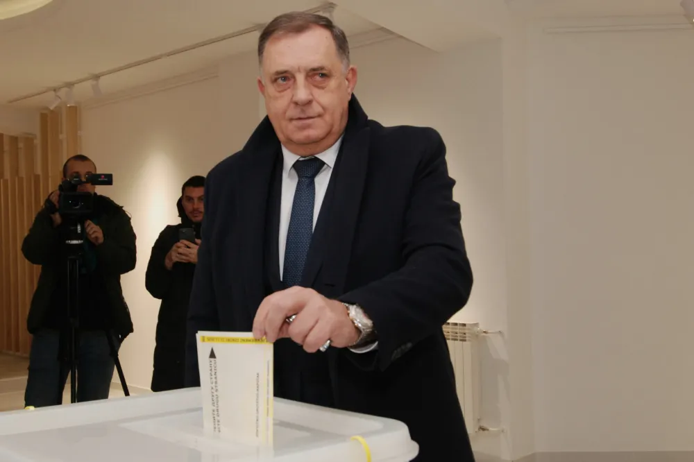 Opozicija tvrdi da su izbori pokradeni; Dodik: Neće biti ponovnog glasanja