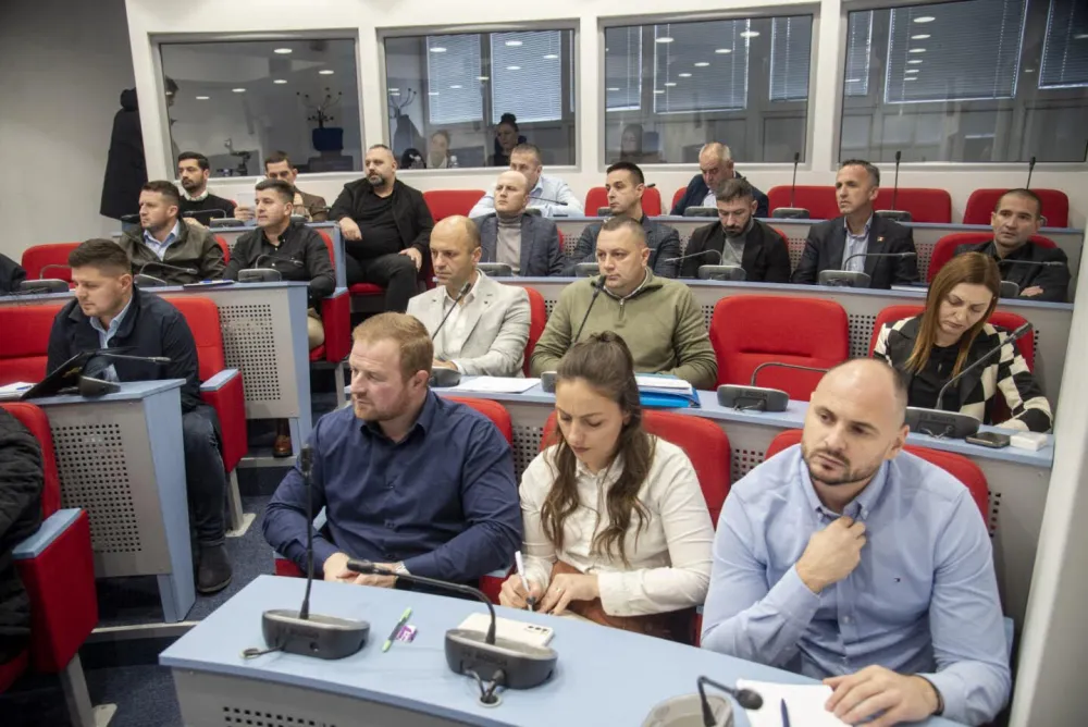 Bijelo Polje: Građani traže asfaltiranje puteva, bolju vodu i struju