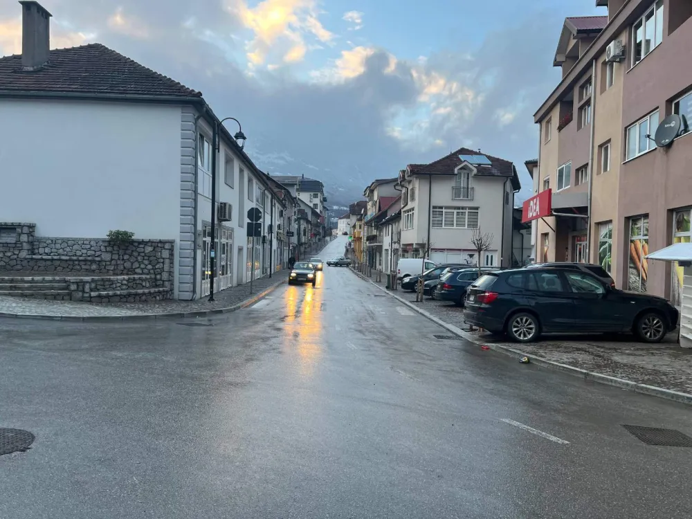 Pored svojih &scaron;uma, građani Plava metar drva plaćaju 70 eura