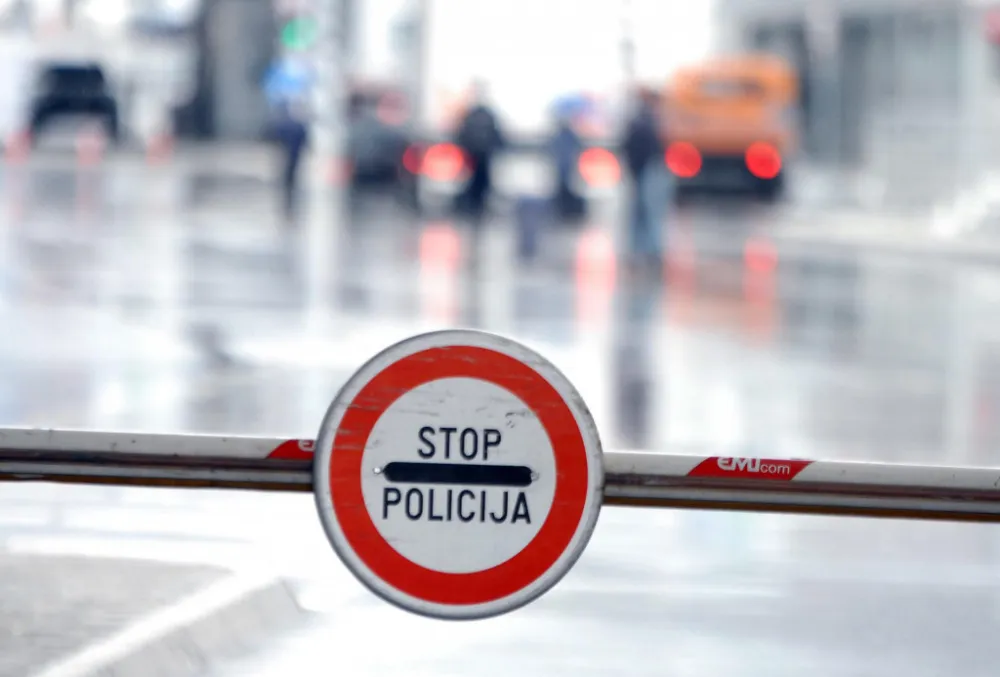 Desila se 23 udesa u kojima je povrijeđeno 11 osoba