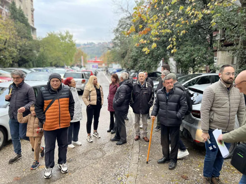 (VIDEO) Stanari Prolaza Jovana Cvijića protive se pregrađivanju ulice