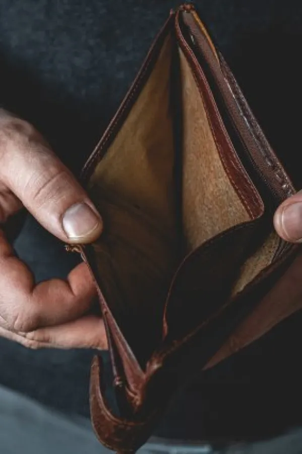 Korisnici staračkih naknada ogorčeni zbog ka&scaron;njenja primanja: Ministru ne kasni plata, pa ga nije briga za poljoprivrednike