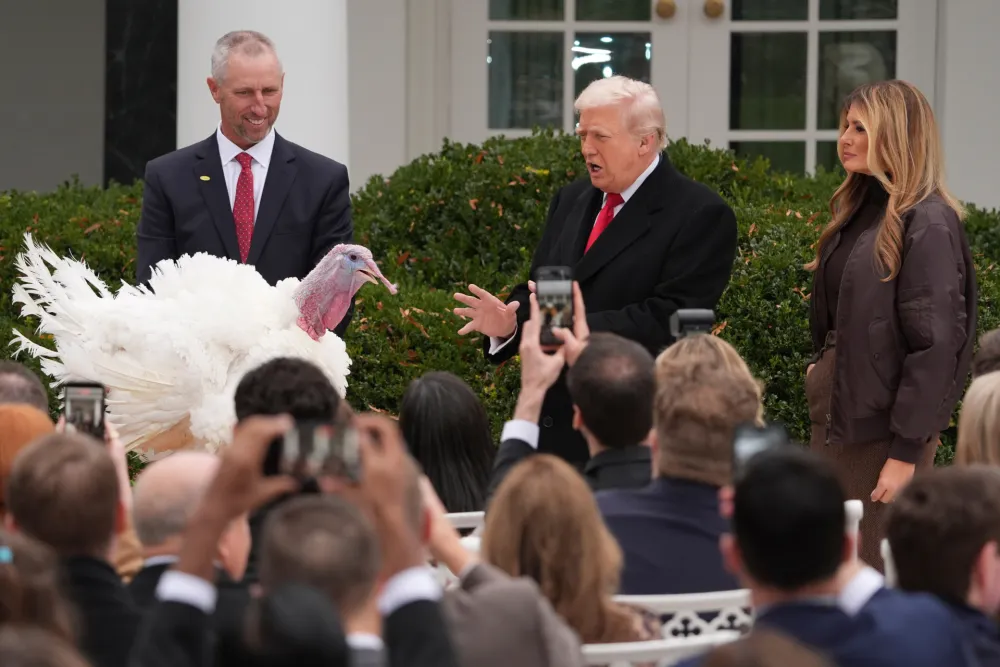 Tramp pomilovao dvije ćurke Vadl i Gabl