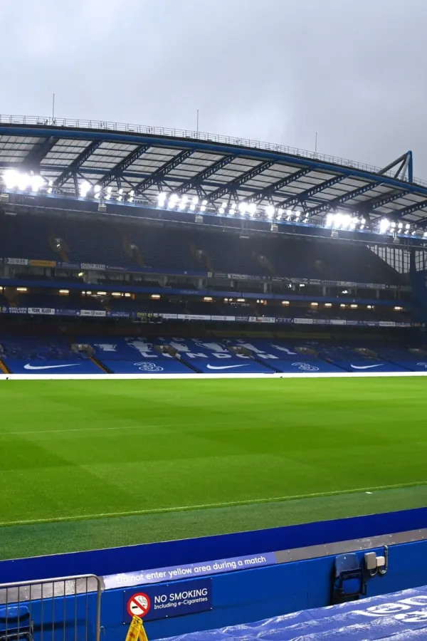 (VIDEO) Lisica do&scaron;la da isprati derbi Čelsija i Barcelone
